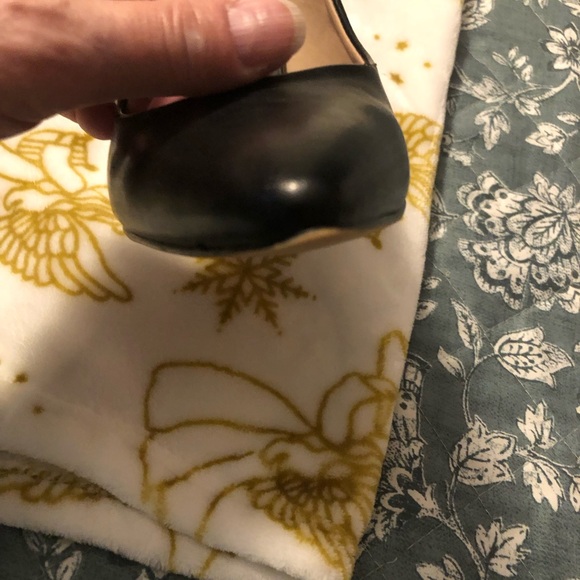 EUC Apt 9 3 1/2” Heels 8 M - Picture 8 of 13